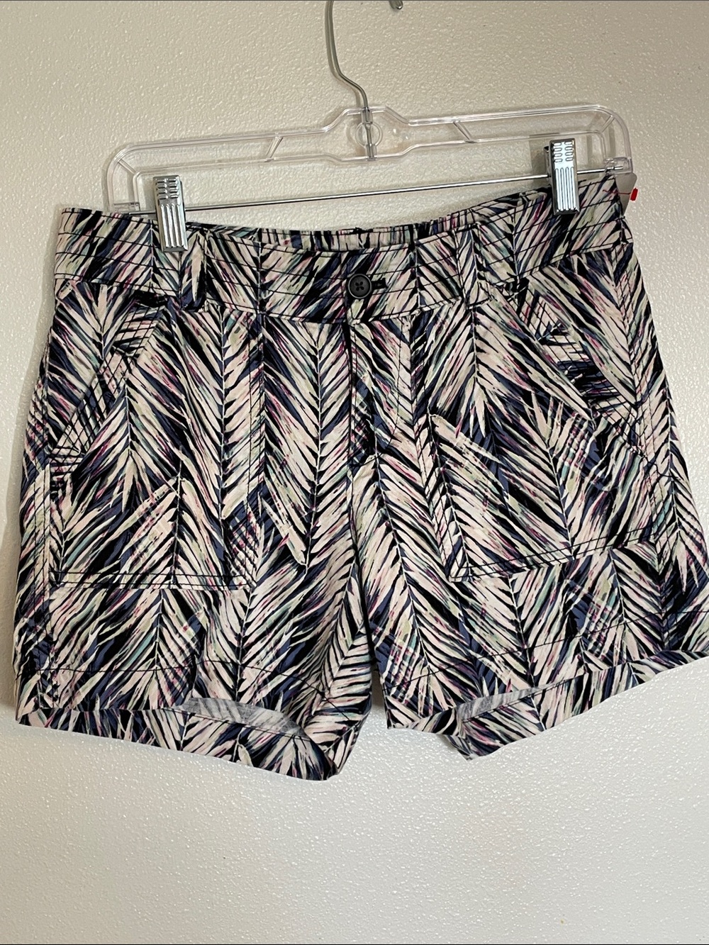 Banana Republic Palm-Leaf Print Women's Shorts - Black, Cream, Pink